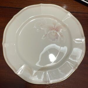 Set of 4 Vintage Noritake Imperial Blossom Dinner Plates